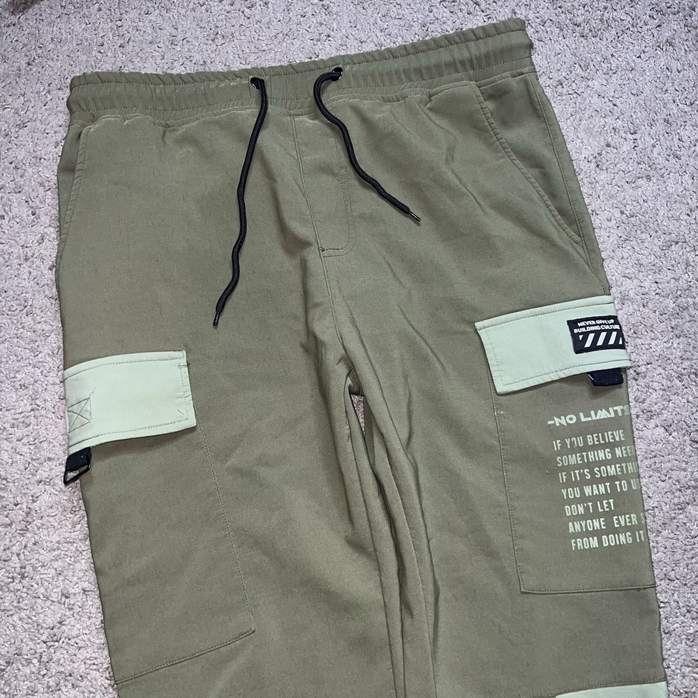 Rock Salt Cargo Flex Tech Pants Green Men Size‎ Large